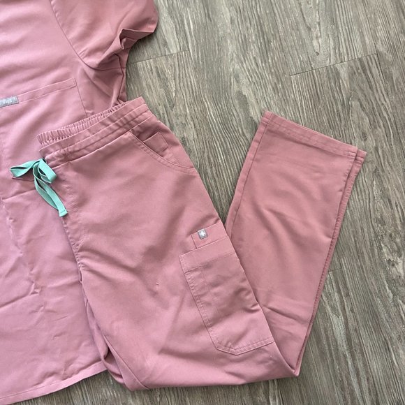 Mauve Figs Scrub Set - Picture 3 of 4